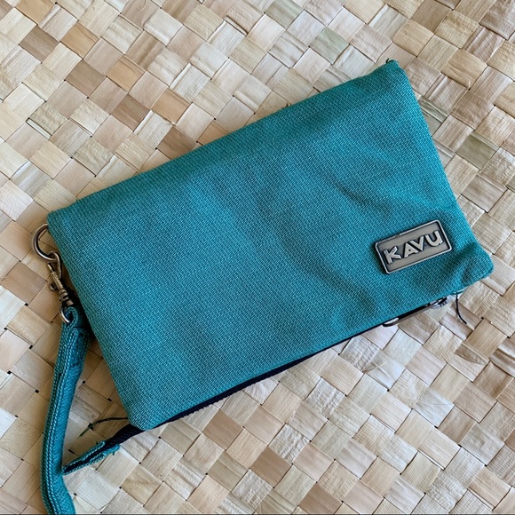 Kavu Handbags - Kavu Multi Pocket Wristlet/Wallet
